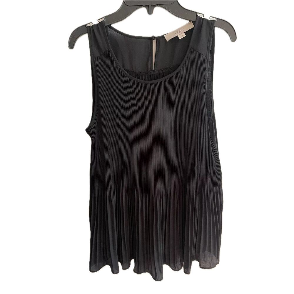 LOFT Pleated Flowy Black Sleeveless Tank Blouse Size Small - Picture 1 of 13